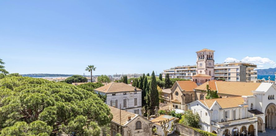 4 bedrooms Apartment in Cannes, France No. 67341