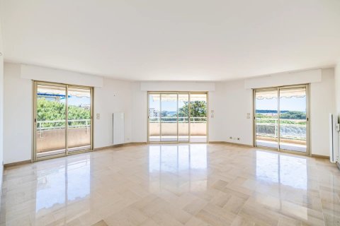 4 bedrooms Apartment in Cannes, France No. 67341 2