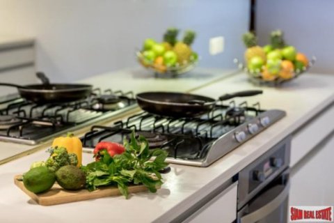 4 bedrooms Villa on the Chaweng Beach, Thailand No. 96290 26