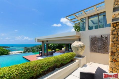 4 bedrooms Villa on the Chaweng Beach, Thailand No. 96290 3