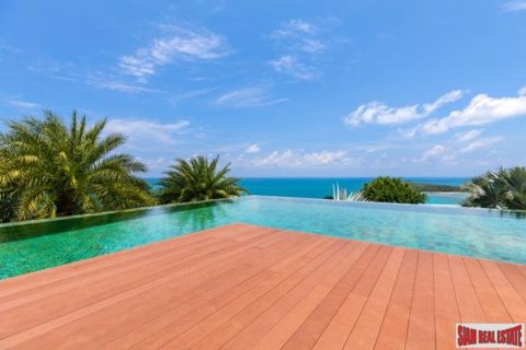 4 bedrooms Villa on the Chaweng Beach, Thailand No. 96290 11