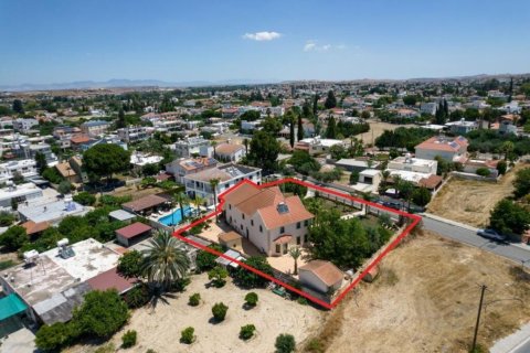 330m² Villa in Nicosia, Cyprus No. 105044 4