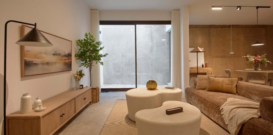4 bedrooms Apartment in Alicante, Spain No. 125434