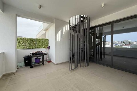 3 bedrooms Penthouse in Germasogeia, Cyprus No. 102108 11