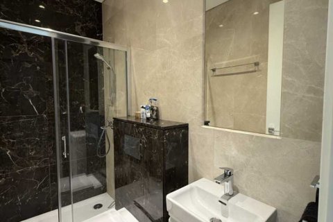 3 bedrooms Penthouse in Germasogeia, Cyprus No. 102108 8