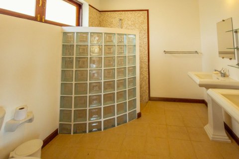 8 bedrooms House in Chiang Mai, Thailand No. 98249 18