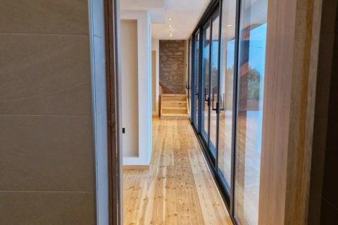 4 bedrooms Villa in Messenia, Greece No. 108277 11