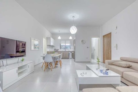 Квартира с 2 спальнями в Агиос Тихонас, Кипр №63631 10