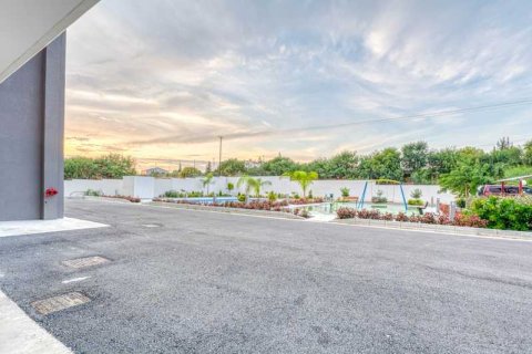 Квартира с 2 спальнями в Агиос Тихонас, Кипр №63631 6