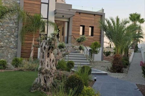 6 bedrooms Villa in Parekklisia, Cyprus No. 80673 8