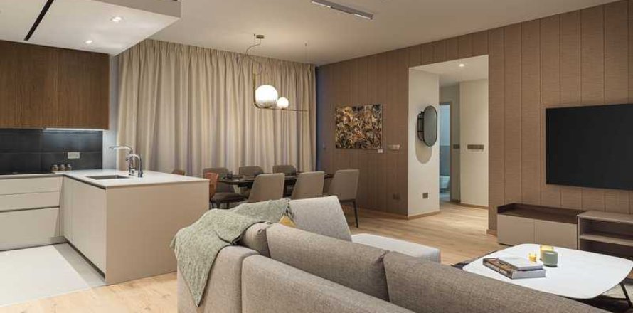 3 bedrooms Apartment in Limassol, Cyprus No. 104245