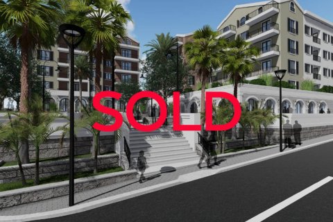 3 bedrooms Apartment in Tivat, Montenegro No. 84193 1