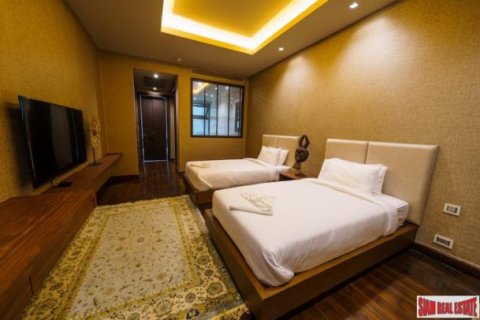 5 bedrooms Villa in Surat Thani, Thailand No. 96225 4