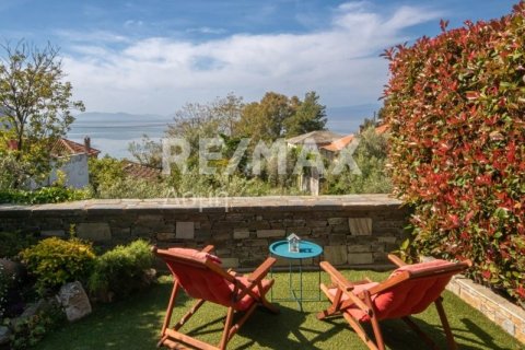 3 bedrooms House in Magnesia, Greece No. 104636 2