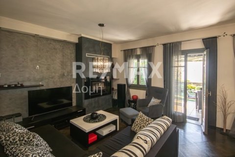 3 bedrooms House in Magnesia, Greece No. 104636 3