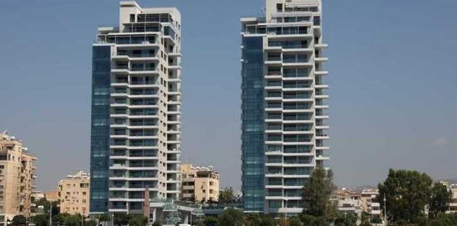 2 bedrooms Apartment in Limassol, Cyprus No. 40713