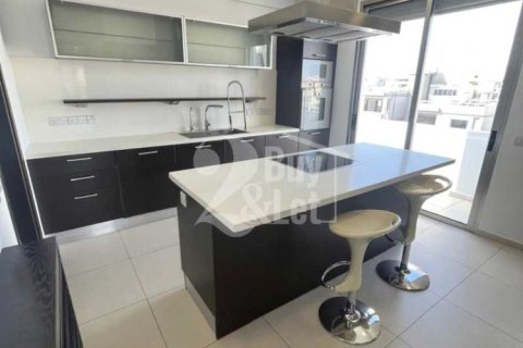 3 bedrooms Penthouse in Mesa Geitonia, Cyprus No. 84483 2