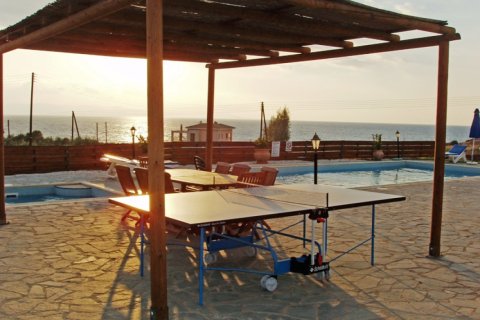 4 bedrooms Villa in Paphos, Cyprus No. 105578 7