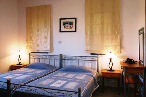 4 bedrooms Villa in Paphos, Cyprus No. 105578 3