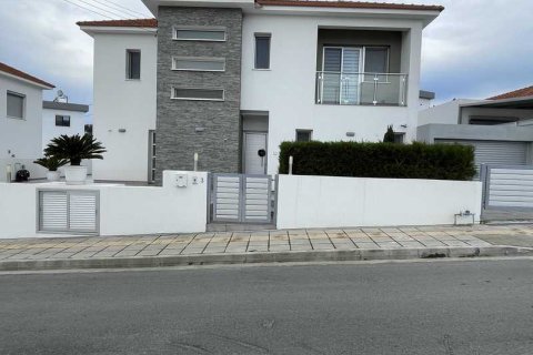 Вилла с 5 спальнями в Пареклисия, Кипр №30983 13