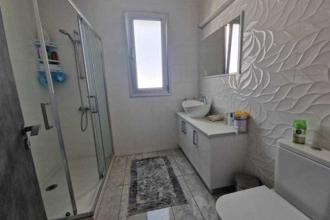 Вилла с 5 спальнями в Пареклисия, Кипр №30983 12