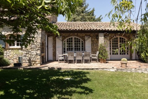 4 bedrooms Villa in Mouans-Sartoux, France No. 68871 2