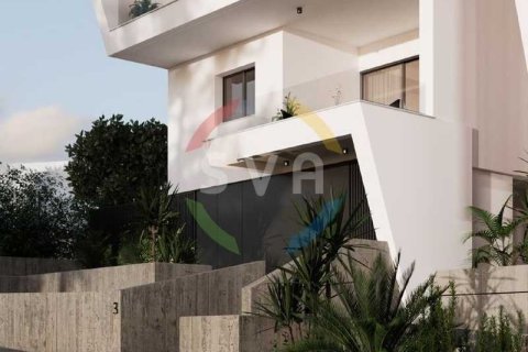 3 bedrooms Penthouse in Limassol, Cyprus No. 82125 2