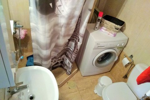 16 habitaciones Edificio en Thessaloniki, Greece No. 57252 15