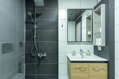 2 bedrooms Apartment in Budva, Montenegro No. 104800 6