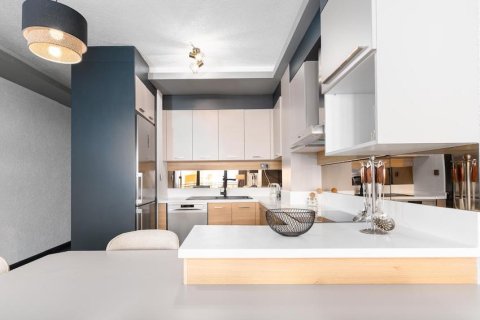 2 bedrooms Apartment in Budva, Montenegro No. 104800 4