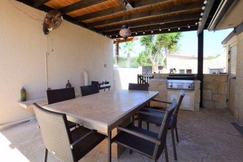 4 dormitorios Bungalow en Tala, Cyprus No. 36675 28