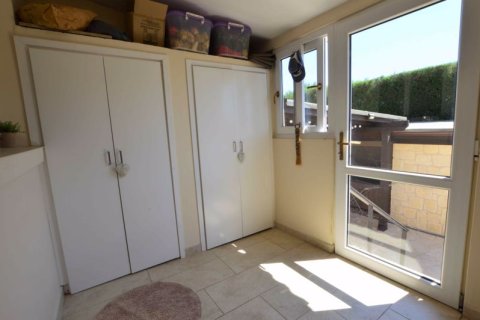 4 dormitorios Bungalow en Tala, Cyprus No. 36675 19