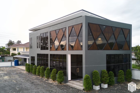 Коммерческая недвижимость с 1 спальней в Чиангмай, Таиланд №97878 1