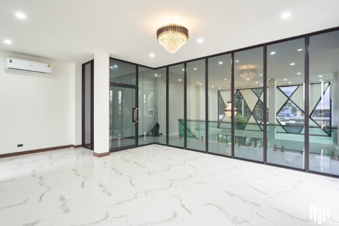 Коммерческая недвижимость с 1 спальней в Чиангмай, Таиланд №97878 13