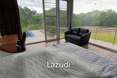 4 bedrooms House in Chiang Mai, Thailand No. 98025 9