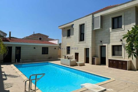 5 bedrooms House in Larnaca, Cyprus No. 81288 2