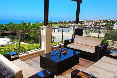 4 bedrooms House in Paphos, Cyprus No. 31259 10