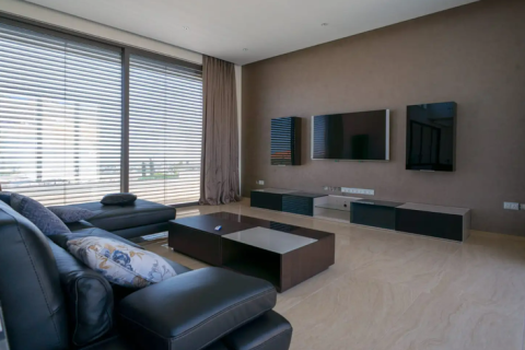 5 bedrooms Villa in Germasogeia, Cyprus No. 101226 7