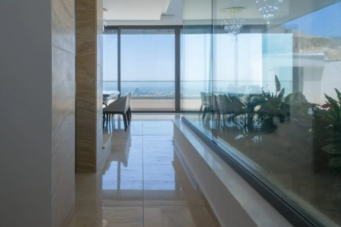 5 bedrooms Villa in Germasogeia, Cyprus No. 101226 4