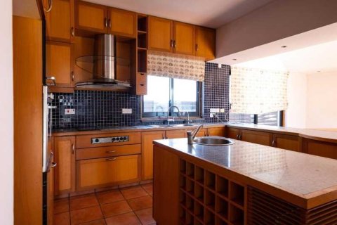 4 bedrooms House in Strovolos, Cyprus No. 78332 5