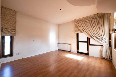 4 bedrooms House in Strovolos, Cyprus No. 78332 2