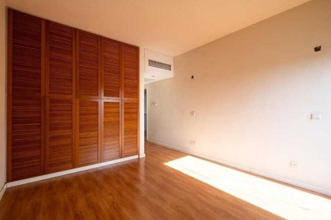 4 bedrooms House in Strovolos, Cyprus No. 78332 6