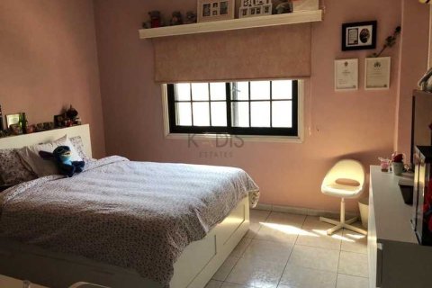 4 bedrooms Villa in Agios Athanasios, Cyprus No. 81285 14