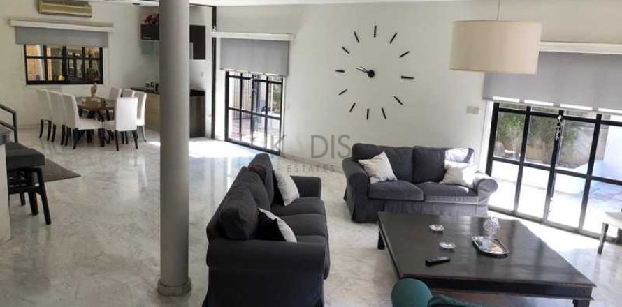 4 bedrooms Villa in Agios Athanasios, Cyprus No. 81285