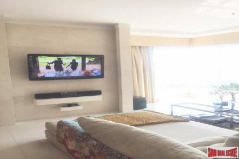 2 bedrooms Apartment in Jomtien Beach, Thailand No. 96563 7