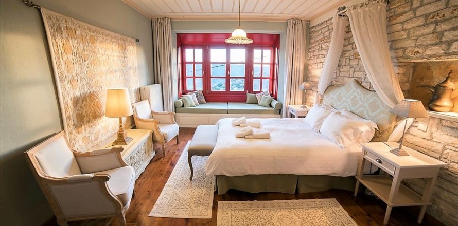 700m² Hotel à Ioannina, Greece No. 57010