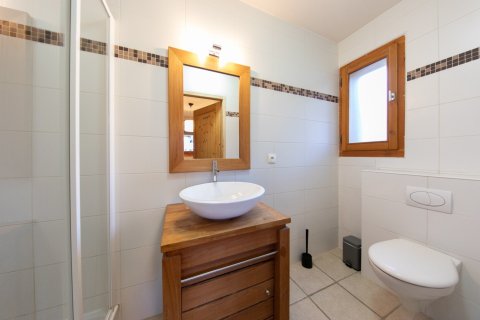 3 dormitorios Apartment en Morzine, France No. 99639 8