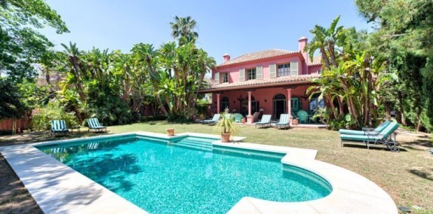 Недвижимость с 5 спальнями в Hoai An, Вьетнам №26490