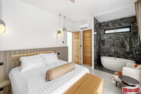 4 bedrooms Villa in Nai Harn Beach, Thailand No. 96655 17