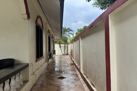 3 bedrooms Villa in Rawai, Thailand No. 97267 21